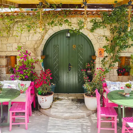 Apaz Alacati Çeşme