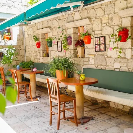 Ξενοδοχείο Apaz Alacati 5*