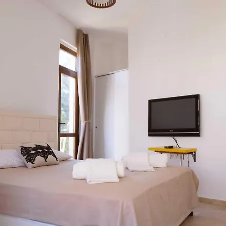 Apaz Alacati فندق 5*